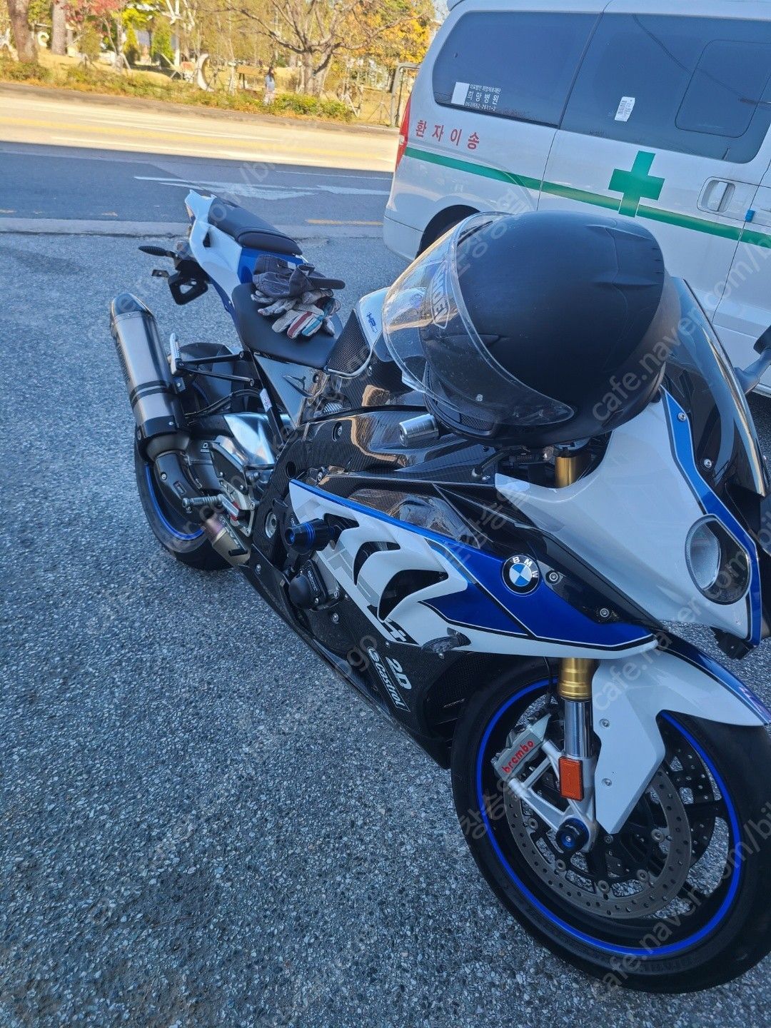 BMW HP4 컴피티션 thumb 2