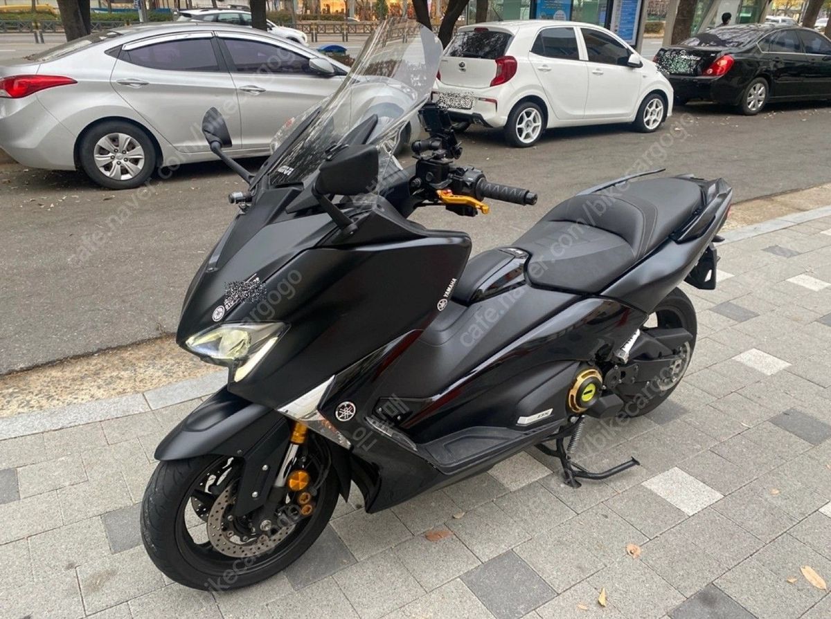 야마하 TMAX DX 7