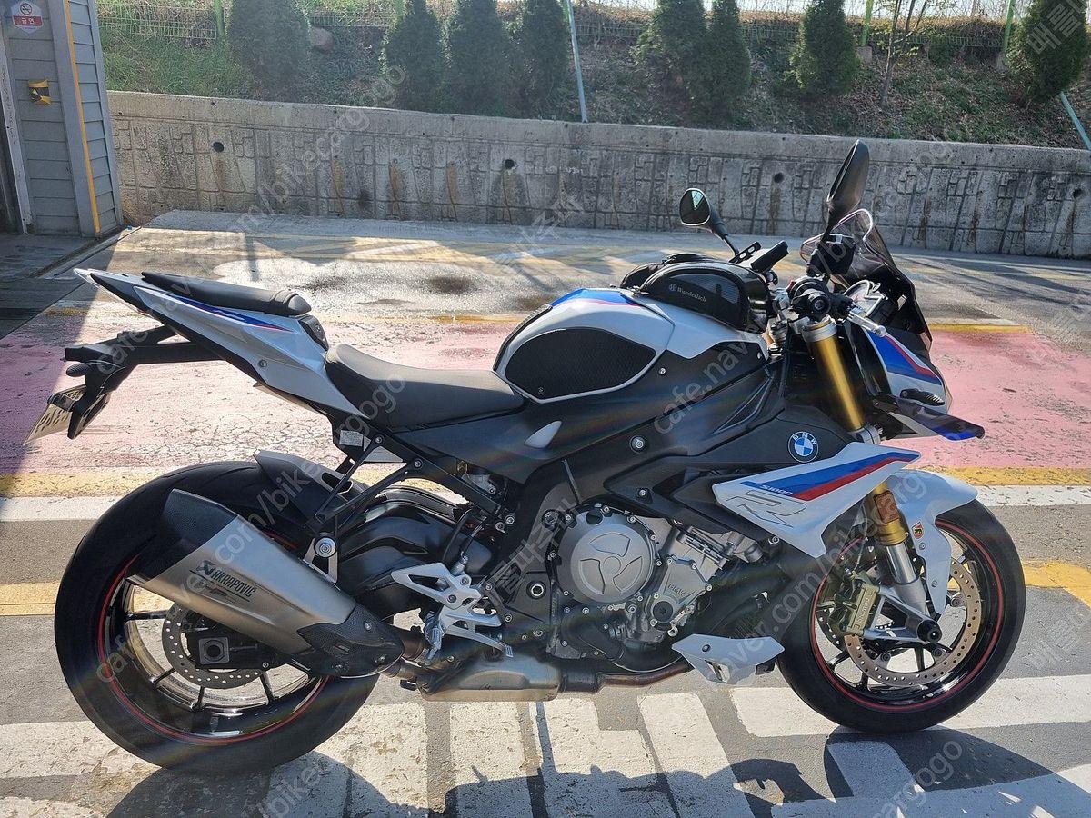 BMW S 1000 R main