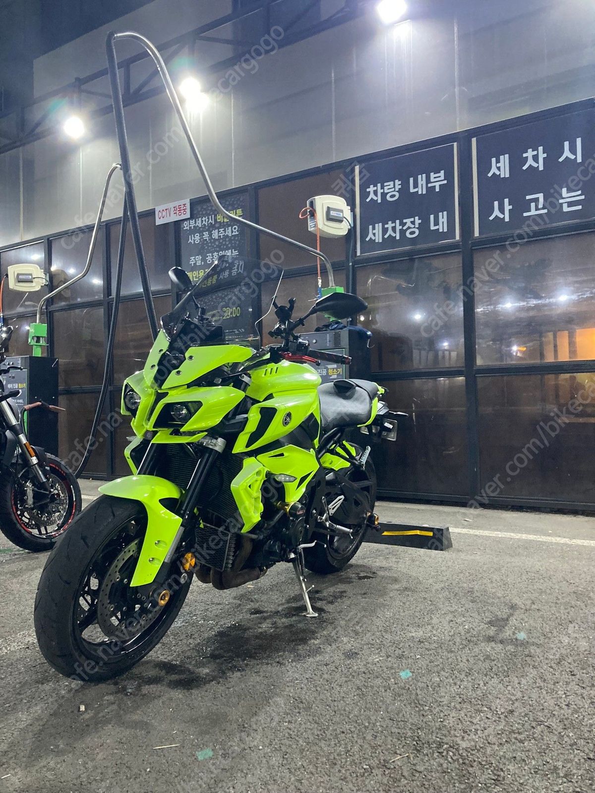 야마하 MT 10 more