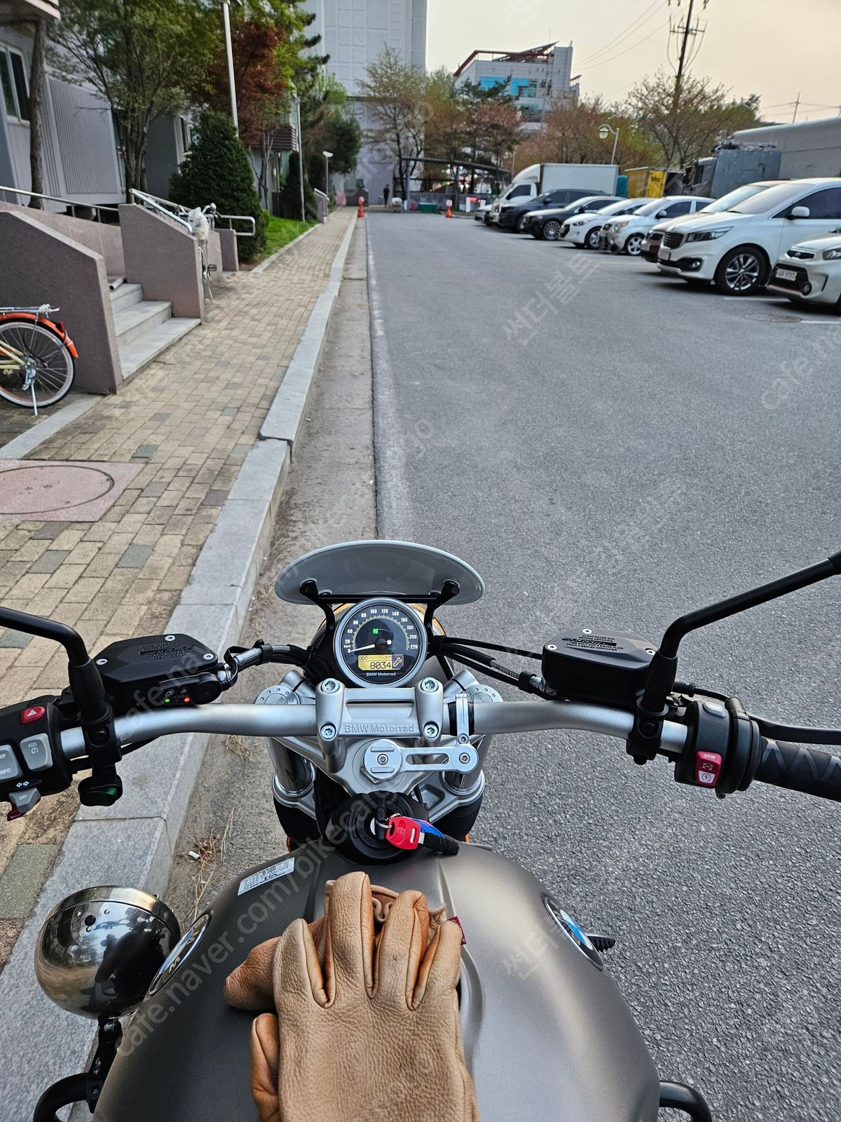 BMW R nine T 스크램블러 thumb 2