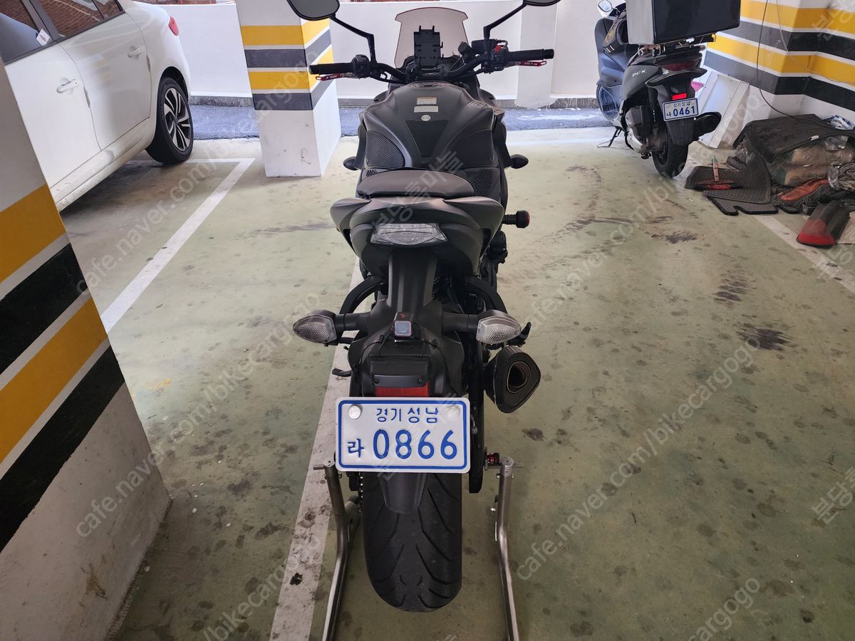 스즈키 GSX S 1000 F more