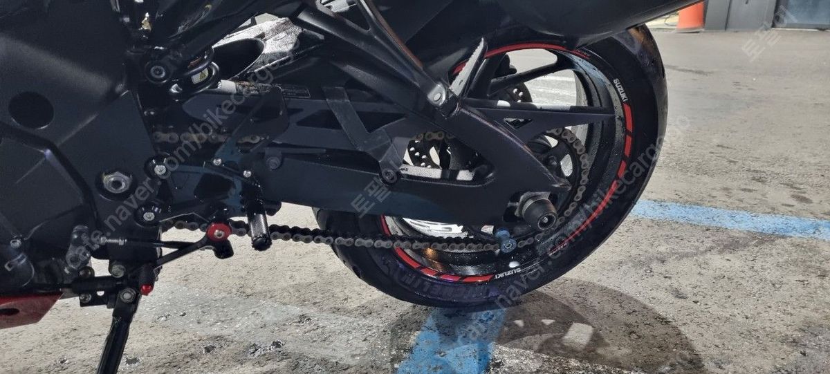 스즈키 GSX S 1000 F 12