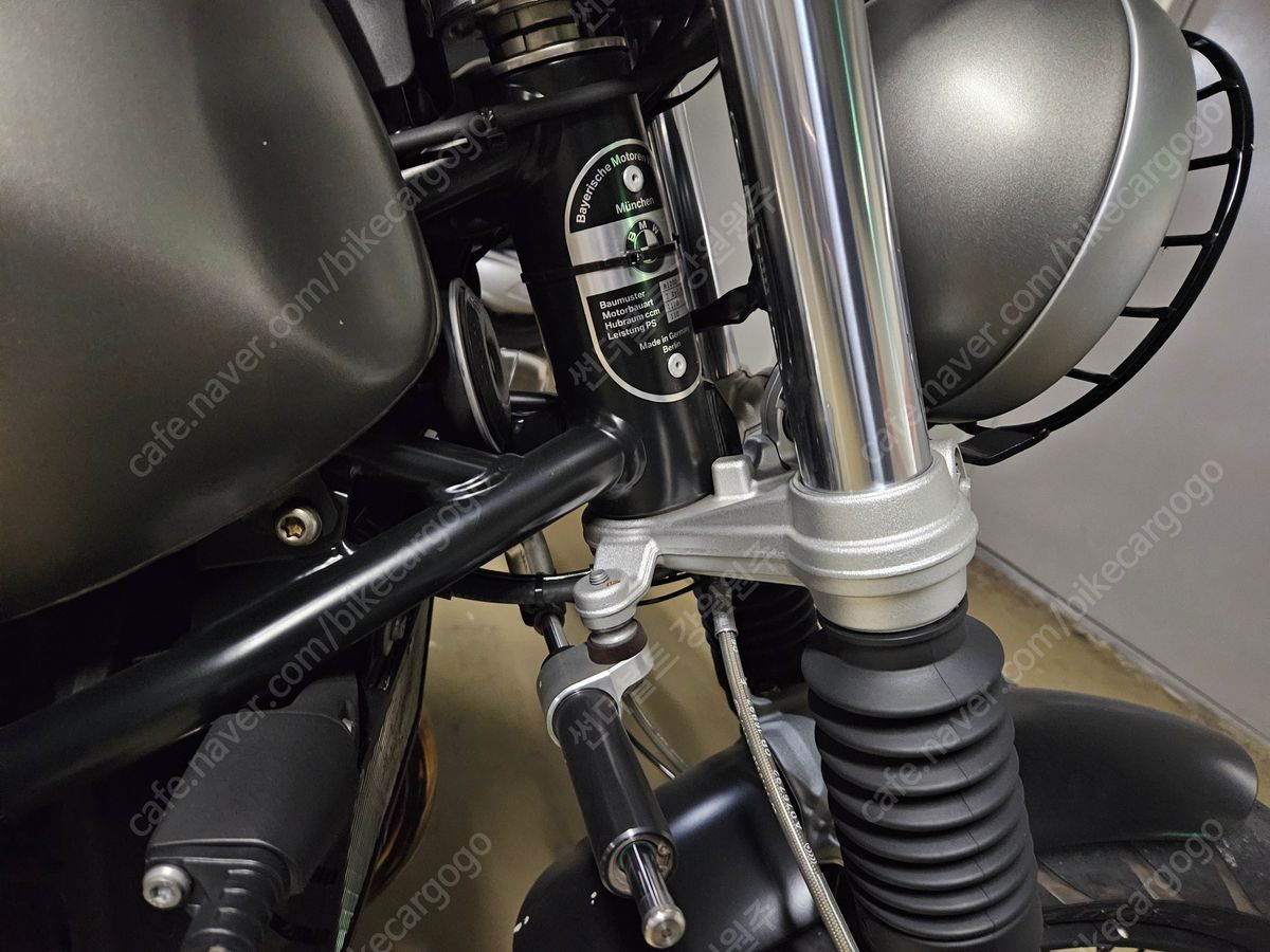 BMW R nine T 스크램블러 18