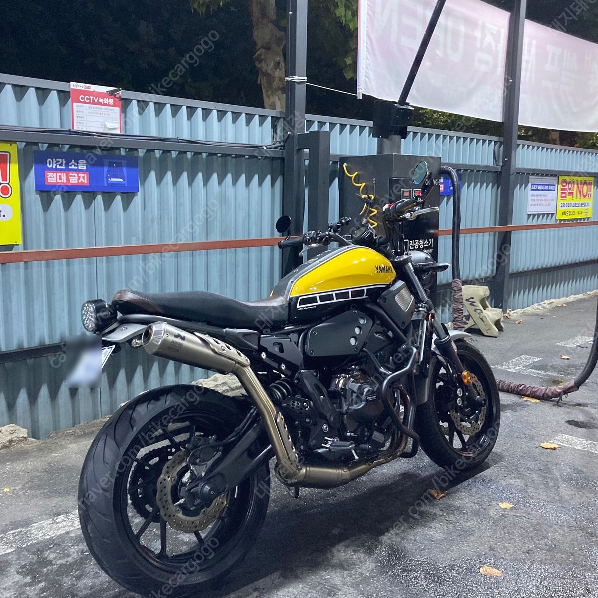 야마하 XSR 700 thumb 2