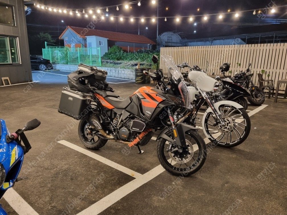 KTM 1290 슈퍼 어드벤처 S more