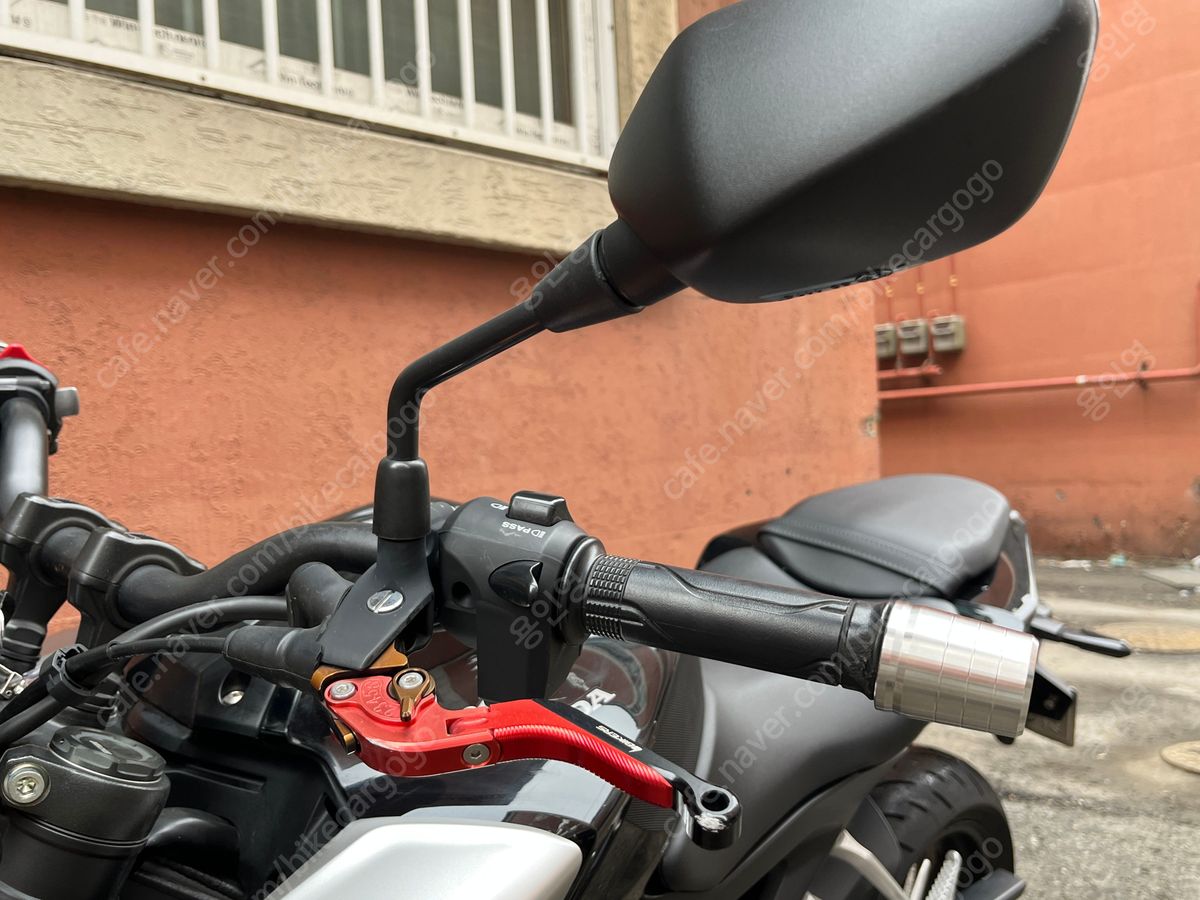 혼다 CB 125 R 16