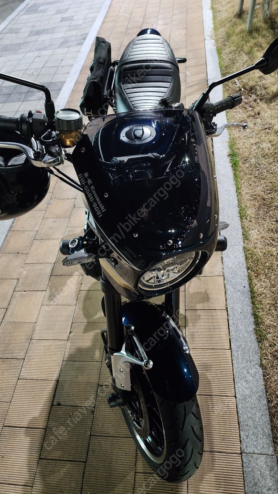 가와사키 Z 900 RS 9