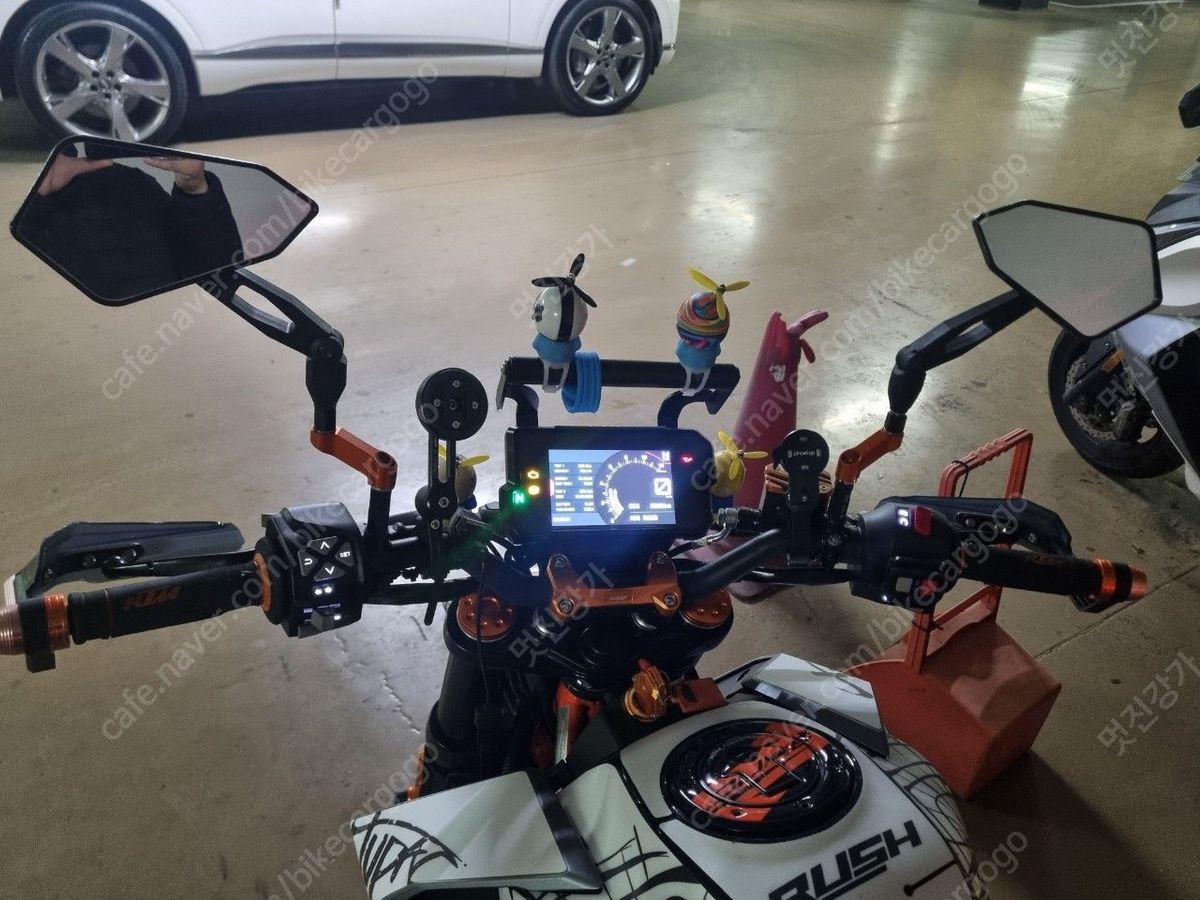 KTM 390 듀크 4