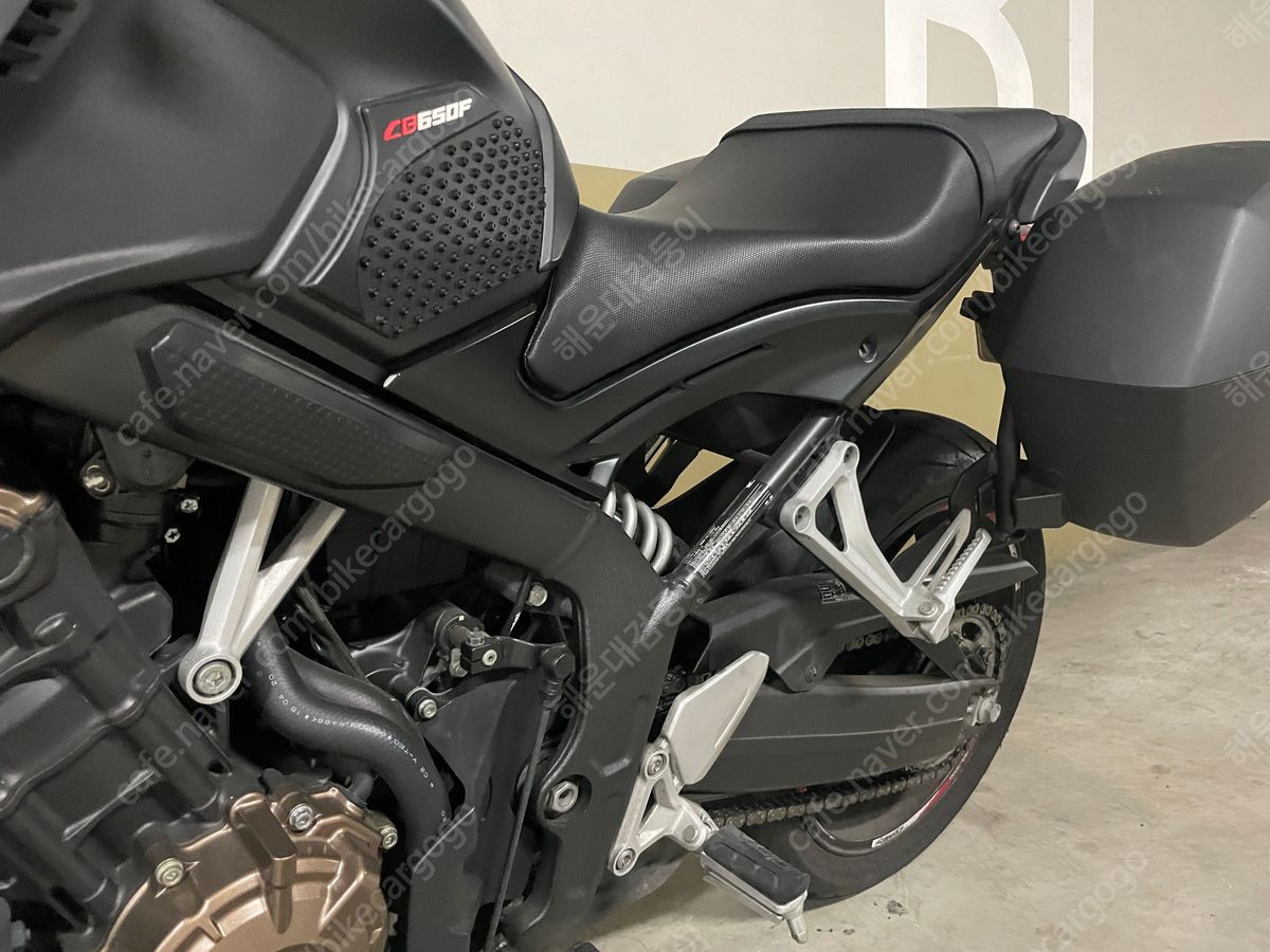 혼다 CB 650 F thumb 2