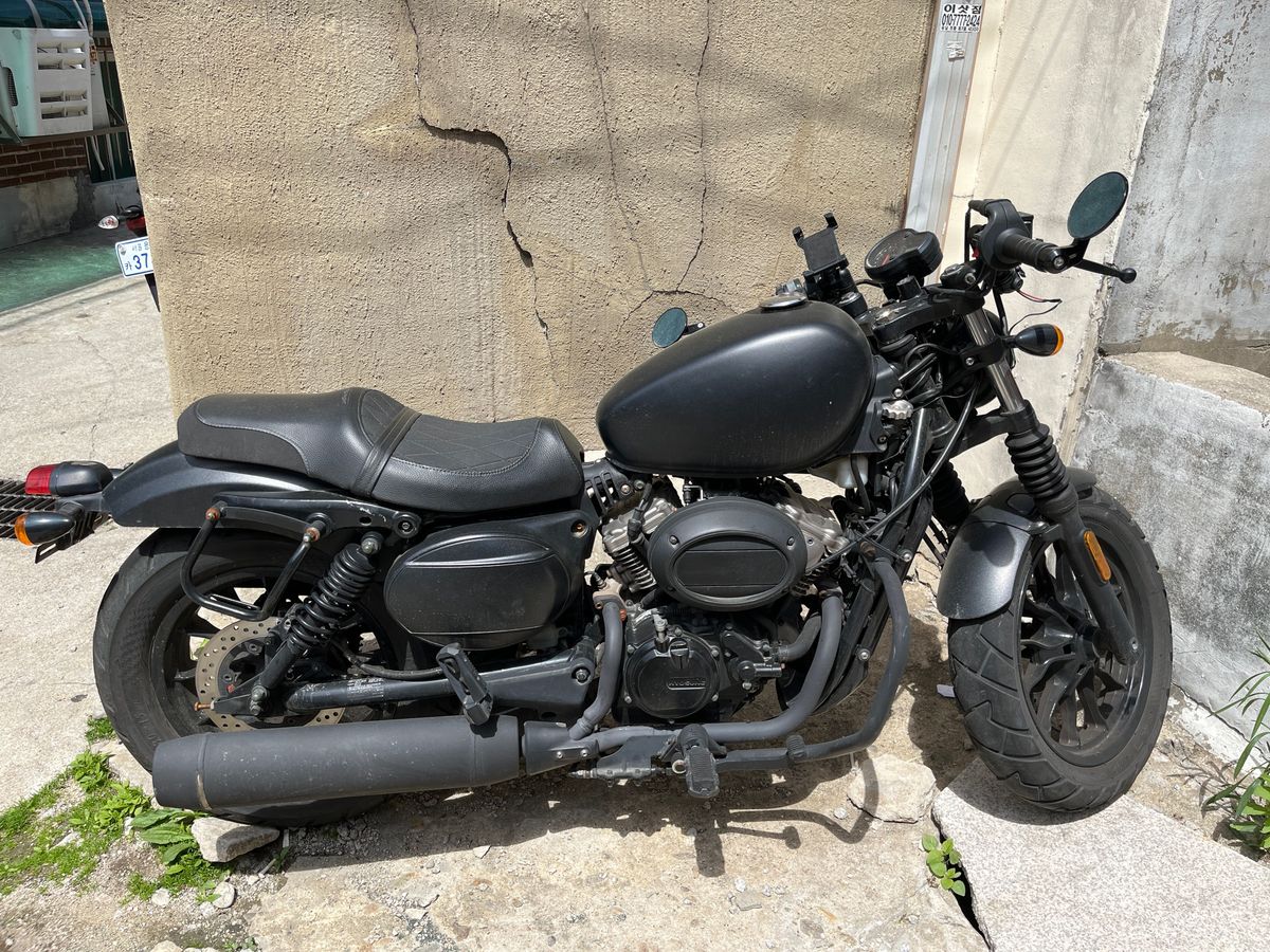 KR모터스 아퀼라 125 main