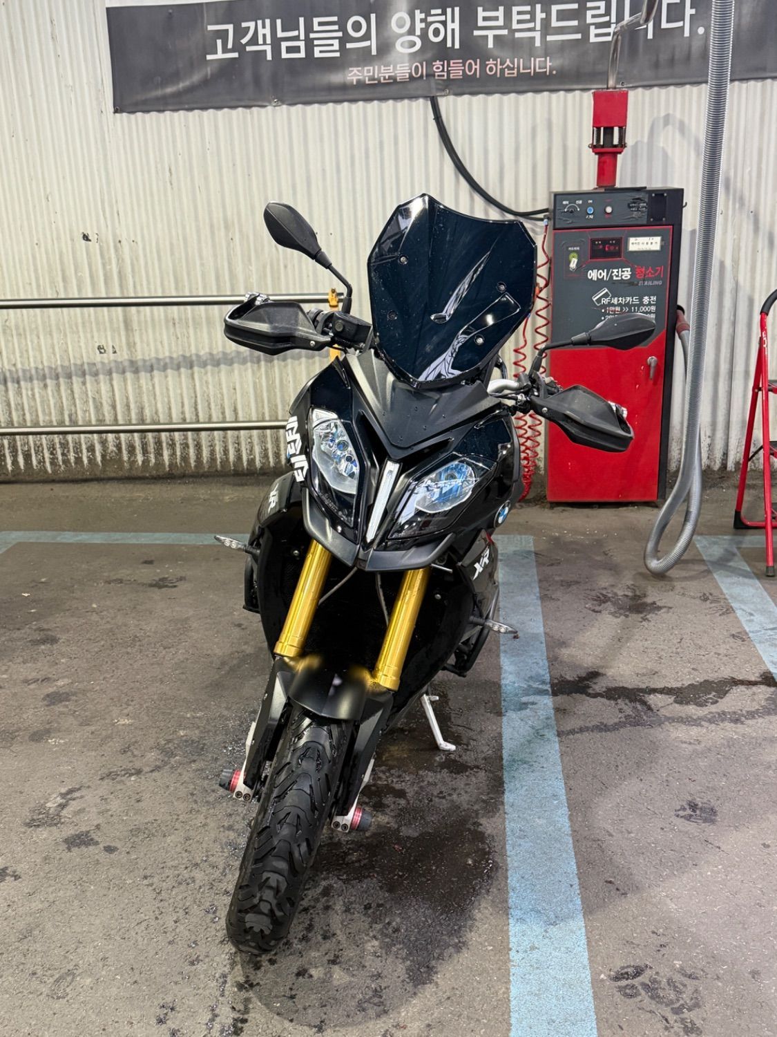 BMW S 1000 XR 4