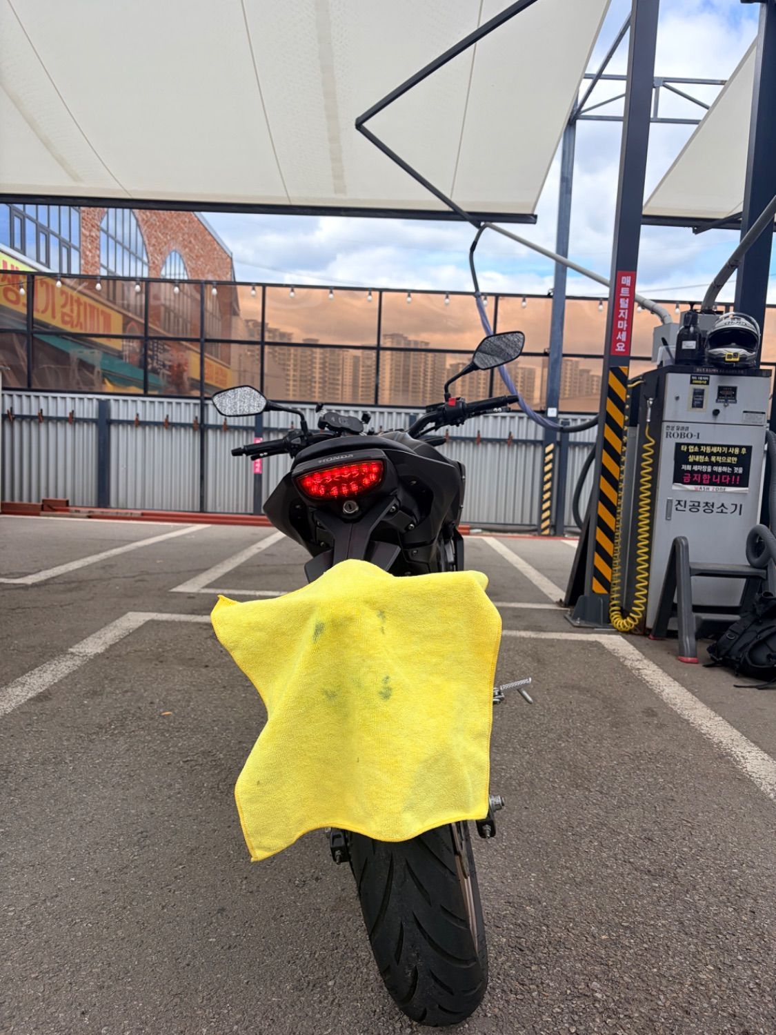 혼다 CB 125 R more