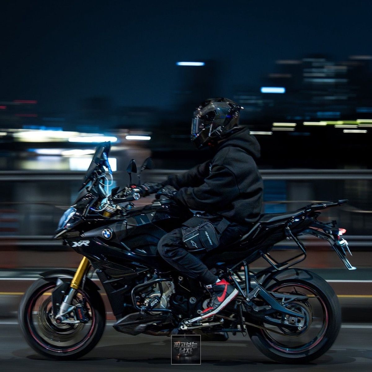 BMW S 1000 XR thumb 2