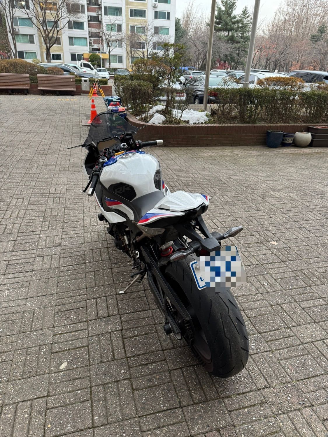 BMW S 1000 RR more