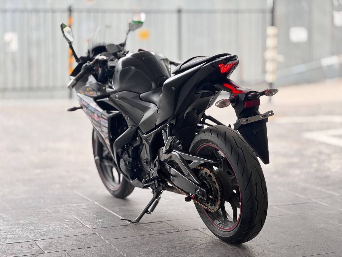 야마하 YZF R3 more