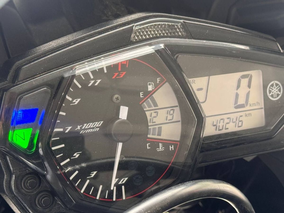야마하 YZF R3 9