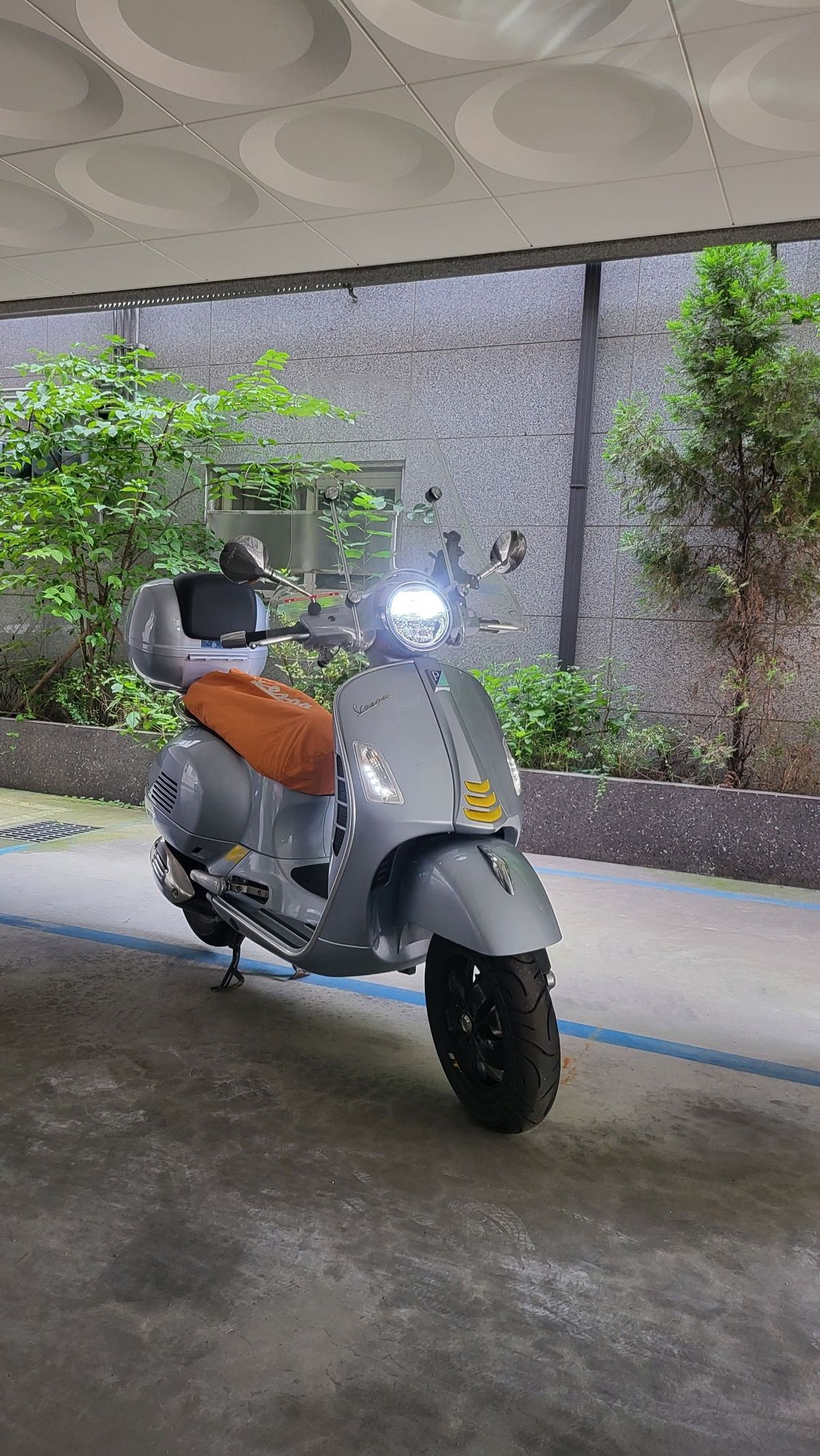 베스파 GTS 300 슈퍼테크 more