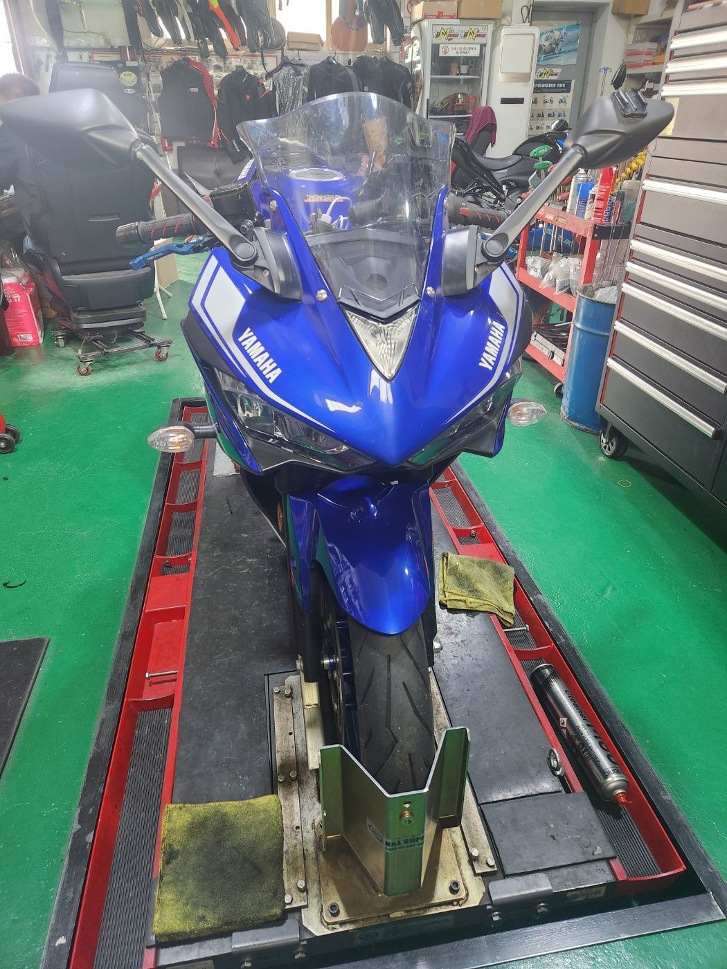 야마하 YZF R3 more