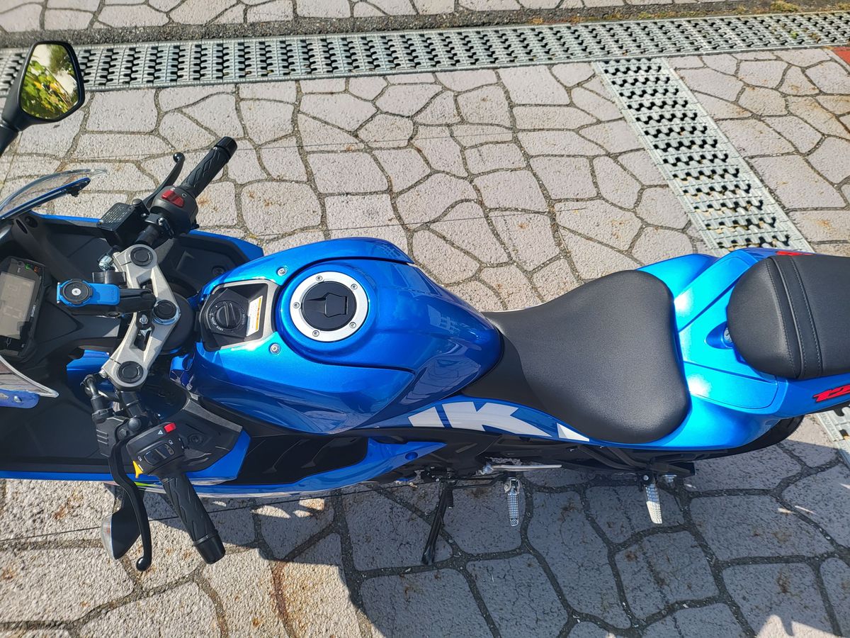 스즈키 GSX R 125 ABS more