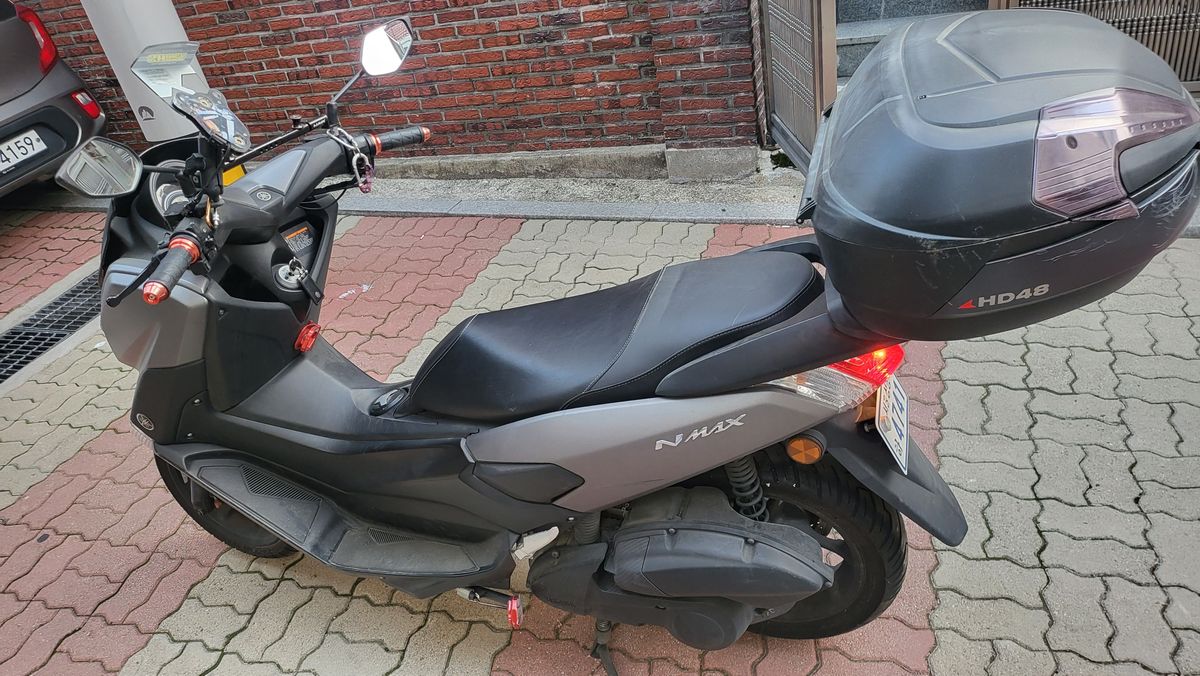 야마하 NMAX 125 thumb 2