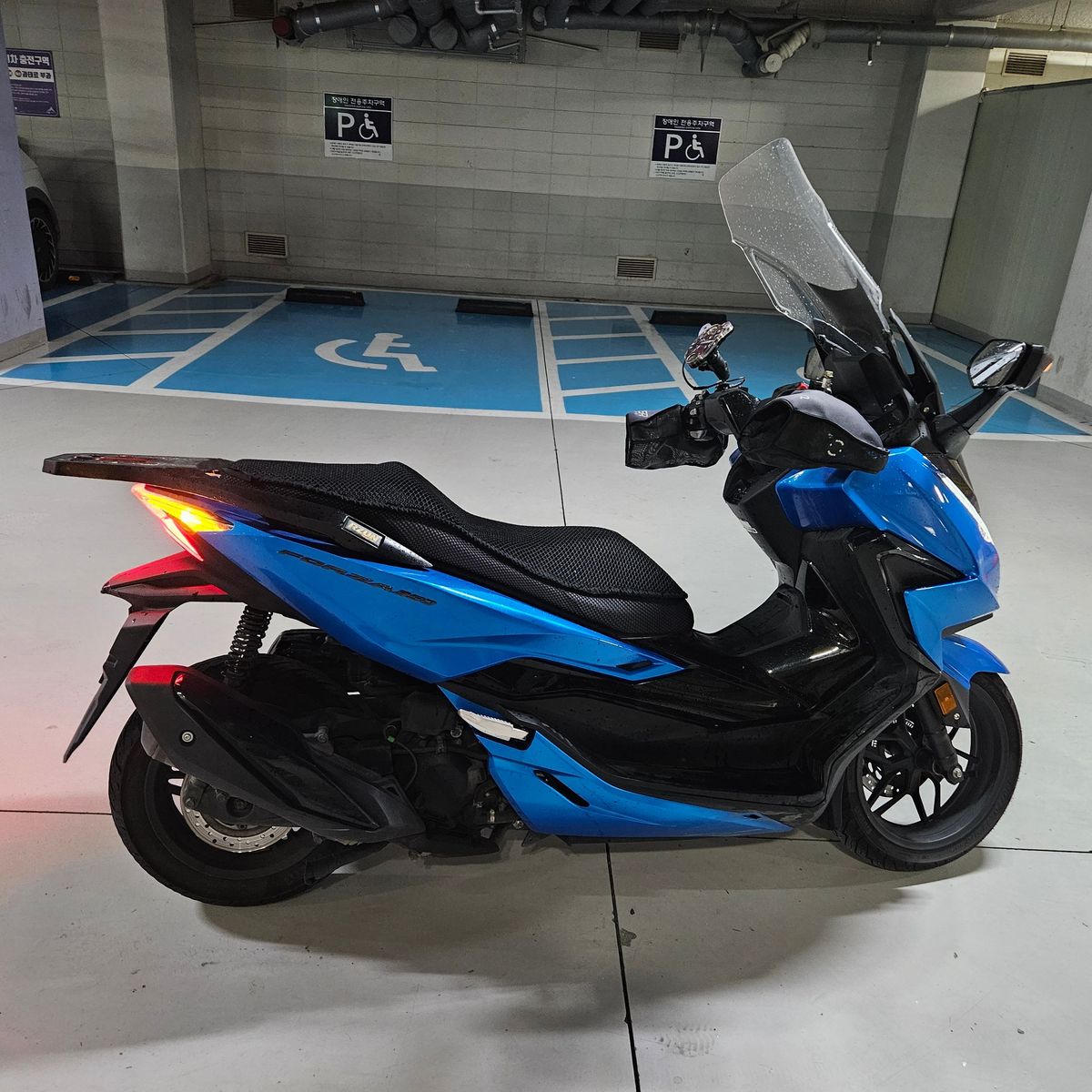 혼다 포르자 350 main