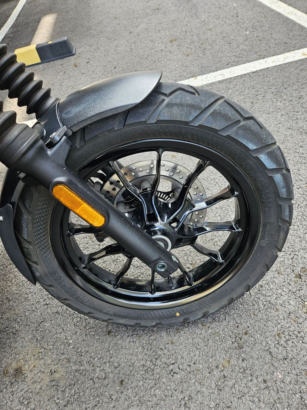 KR모터스 아퀼라 300 S 9