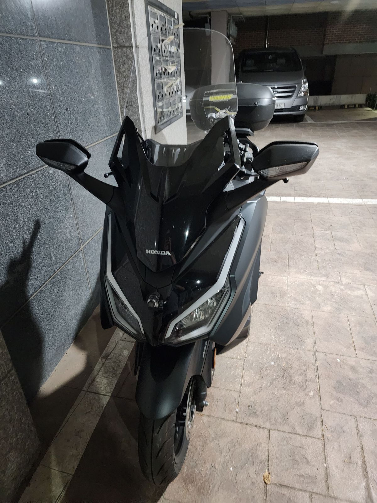혼다 포르자 350 more