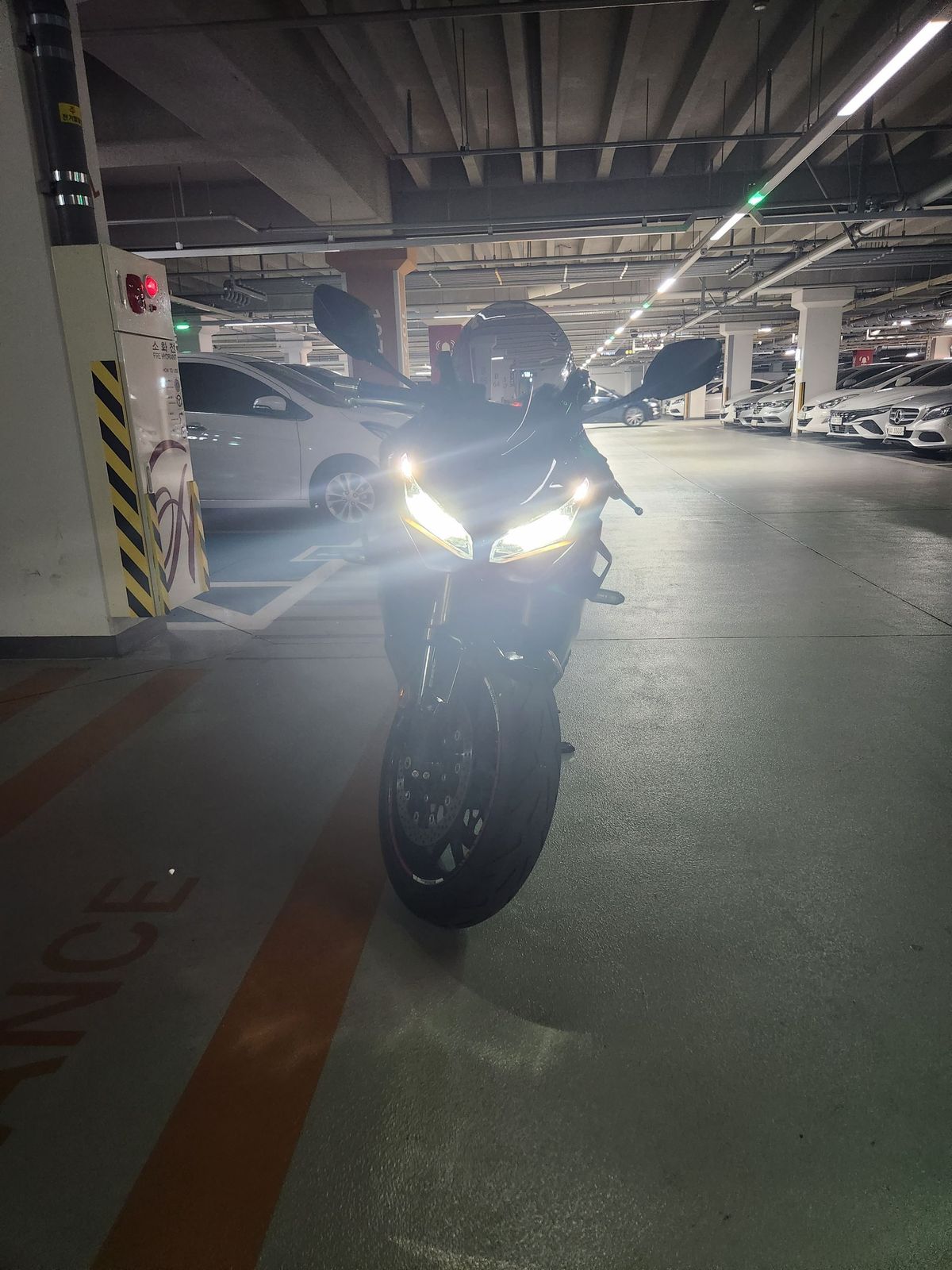 혼다 CBR 650 R MT 11