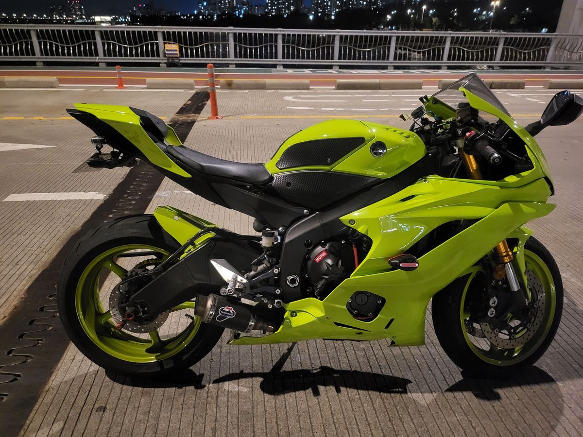 야마하 YZF R6 main