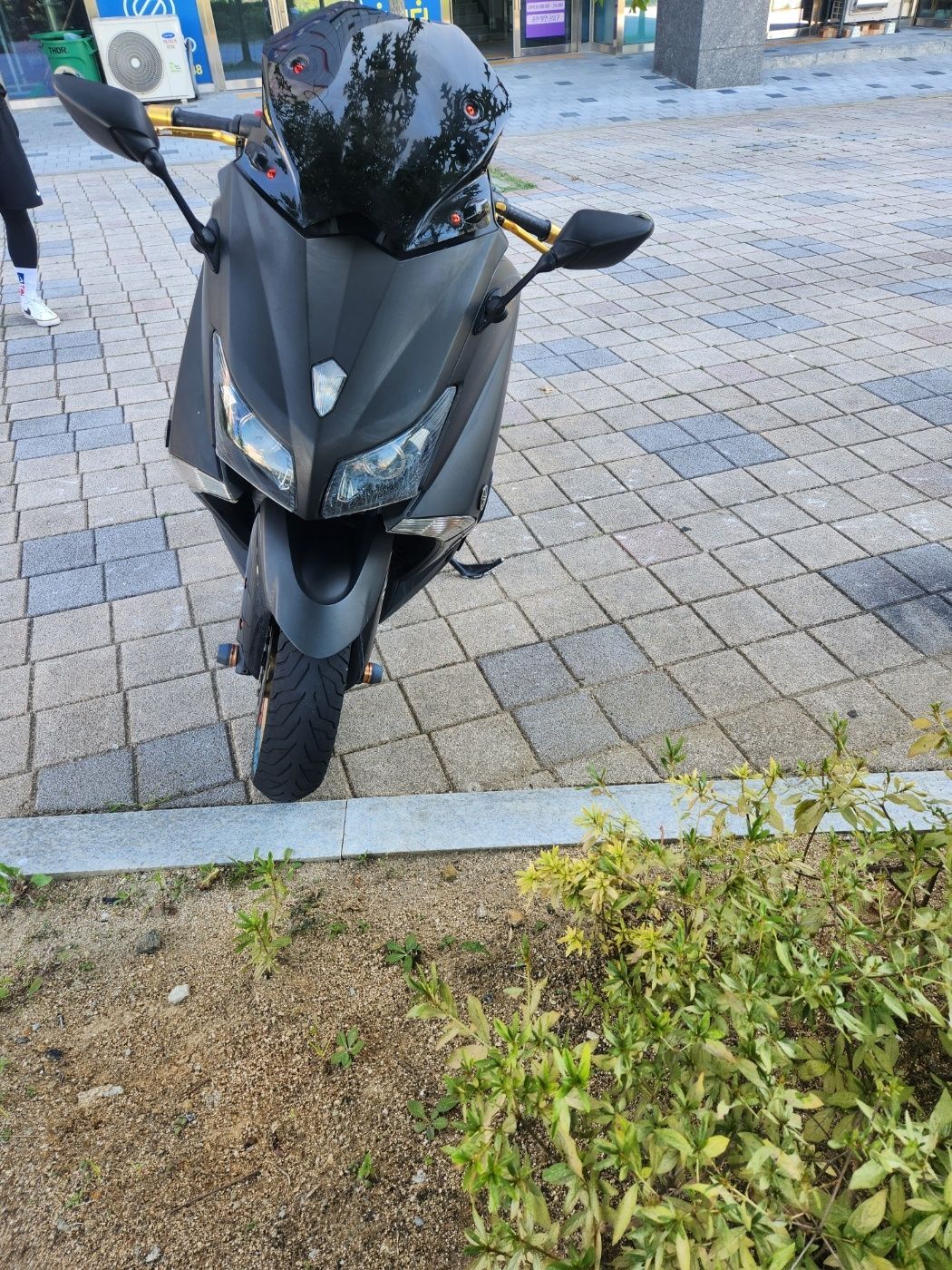야마하 TMAX 530 more