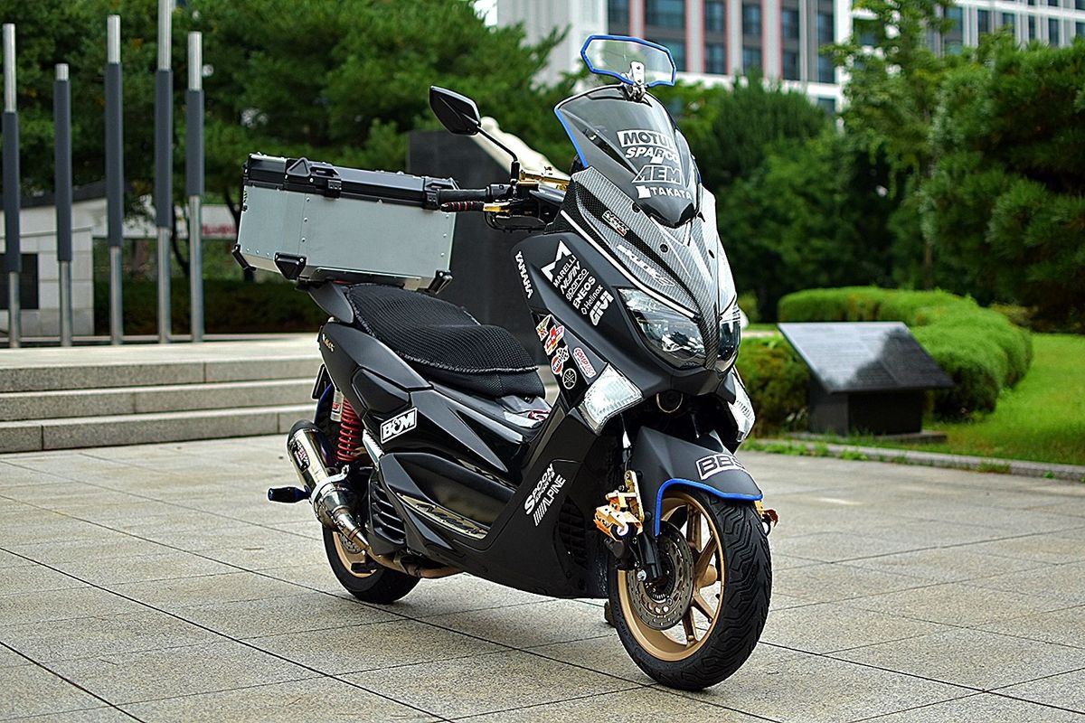 야마하 NMAX 125 9