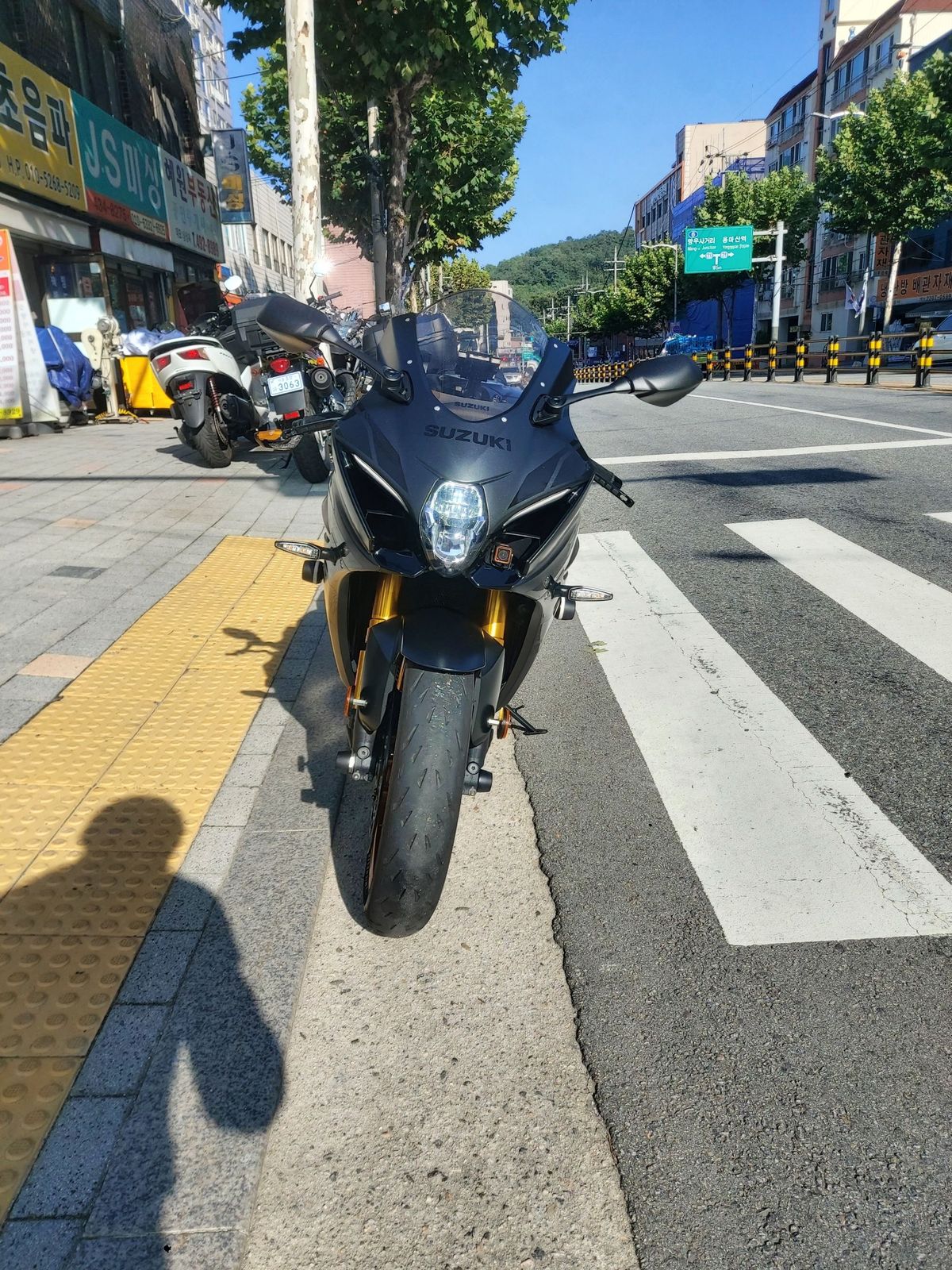 스즈키 GSX R 1000 R 블랙 에디션 more