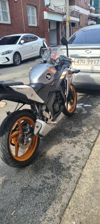 혼다 CBR 125 R main
