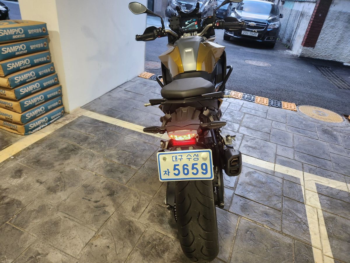 BMW F 900 XR 4