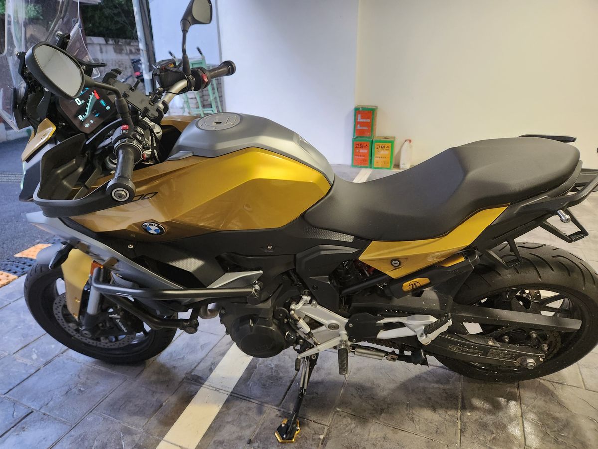 BMW F 900 XR thumb 2