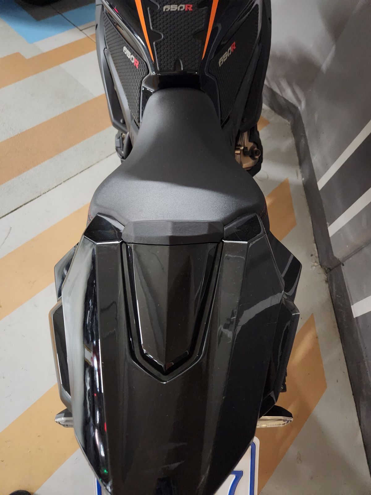 혼다 CBR 650 R MT 8