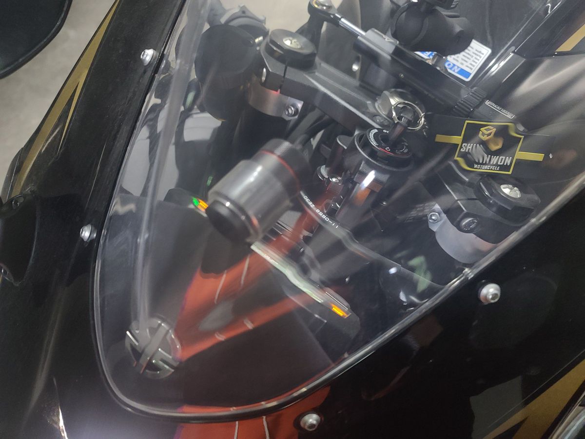 가와사키 닌자 ZX 10 R 11