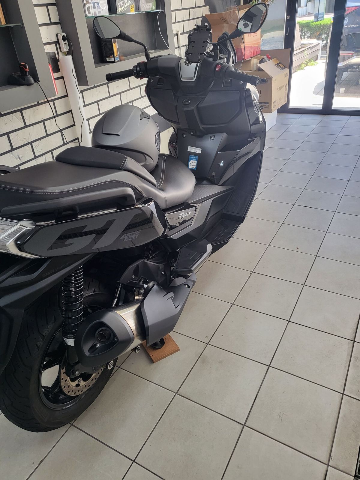 BMW C 400 GT main