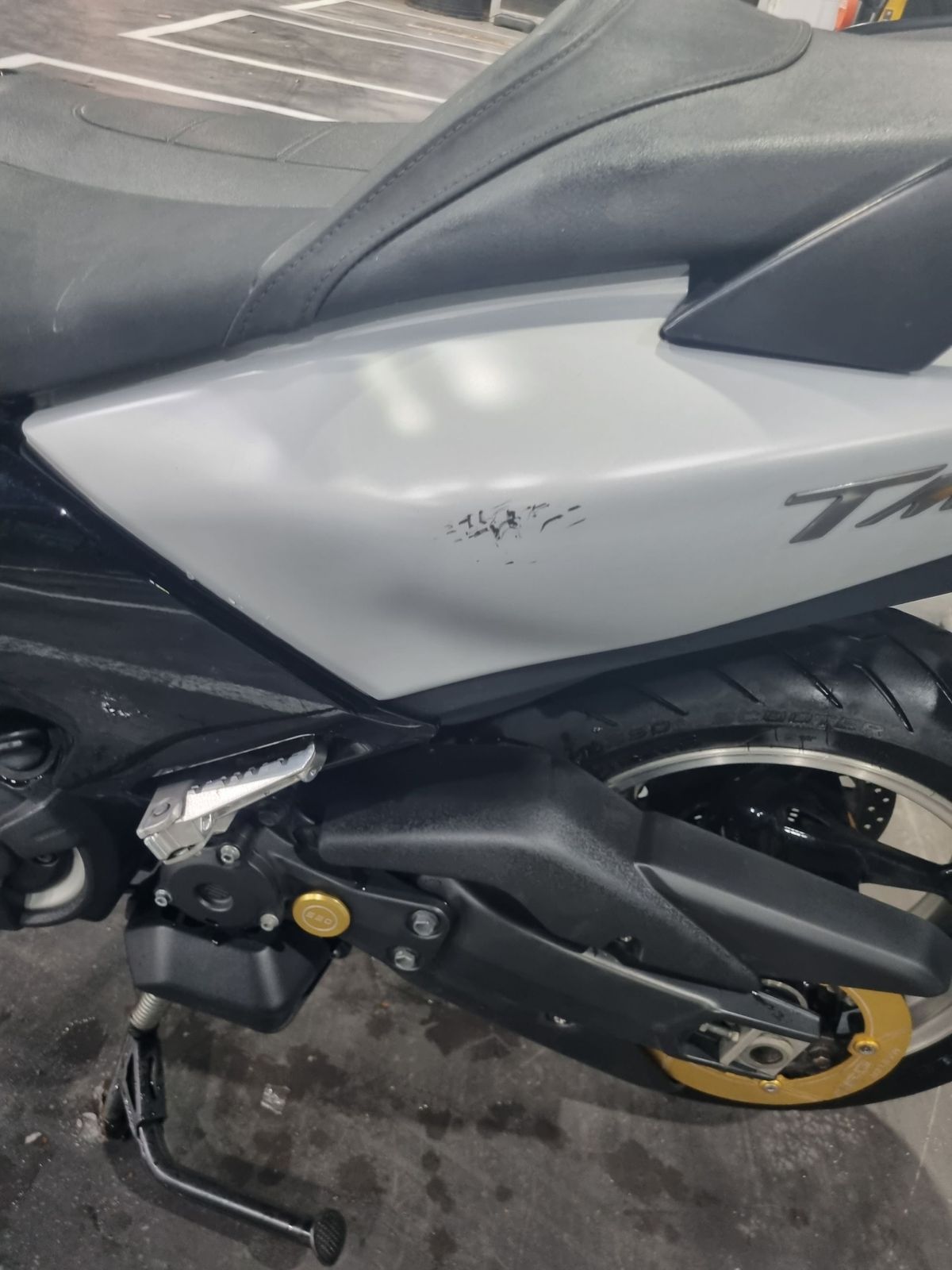 야마하 TMAX DX 11