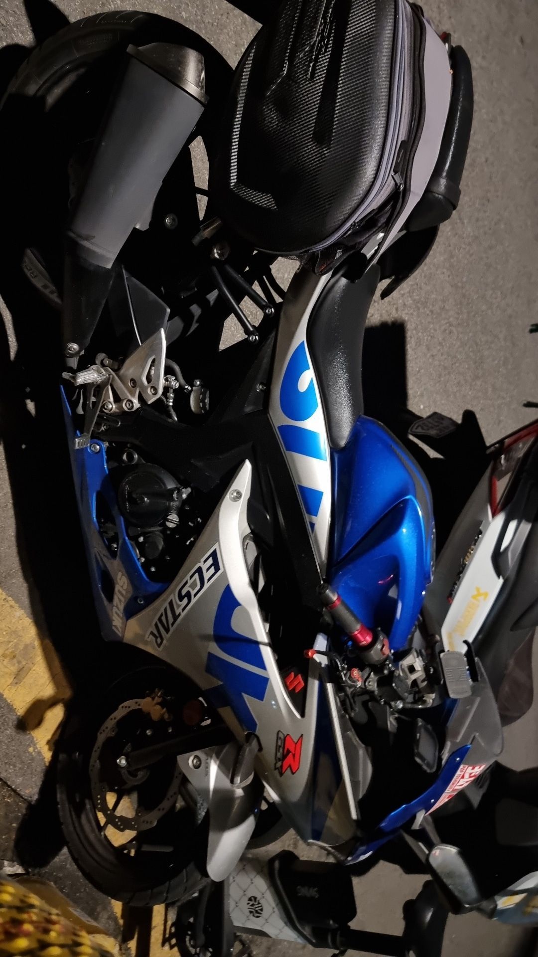 스즈키 GSX R 125 ABS thumb 2
