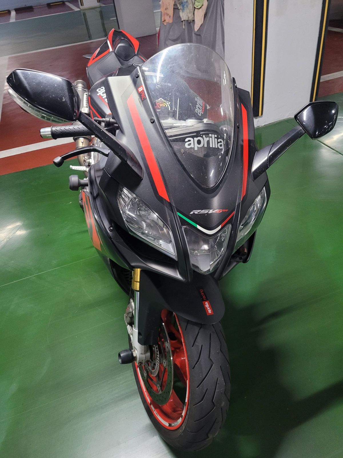 아프릴리아 RSV 4 RR more