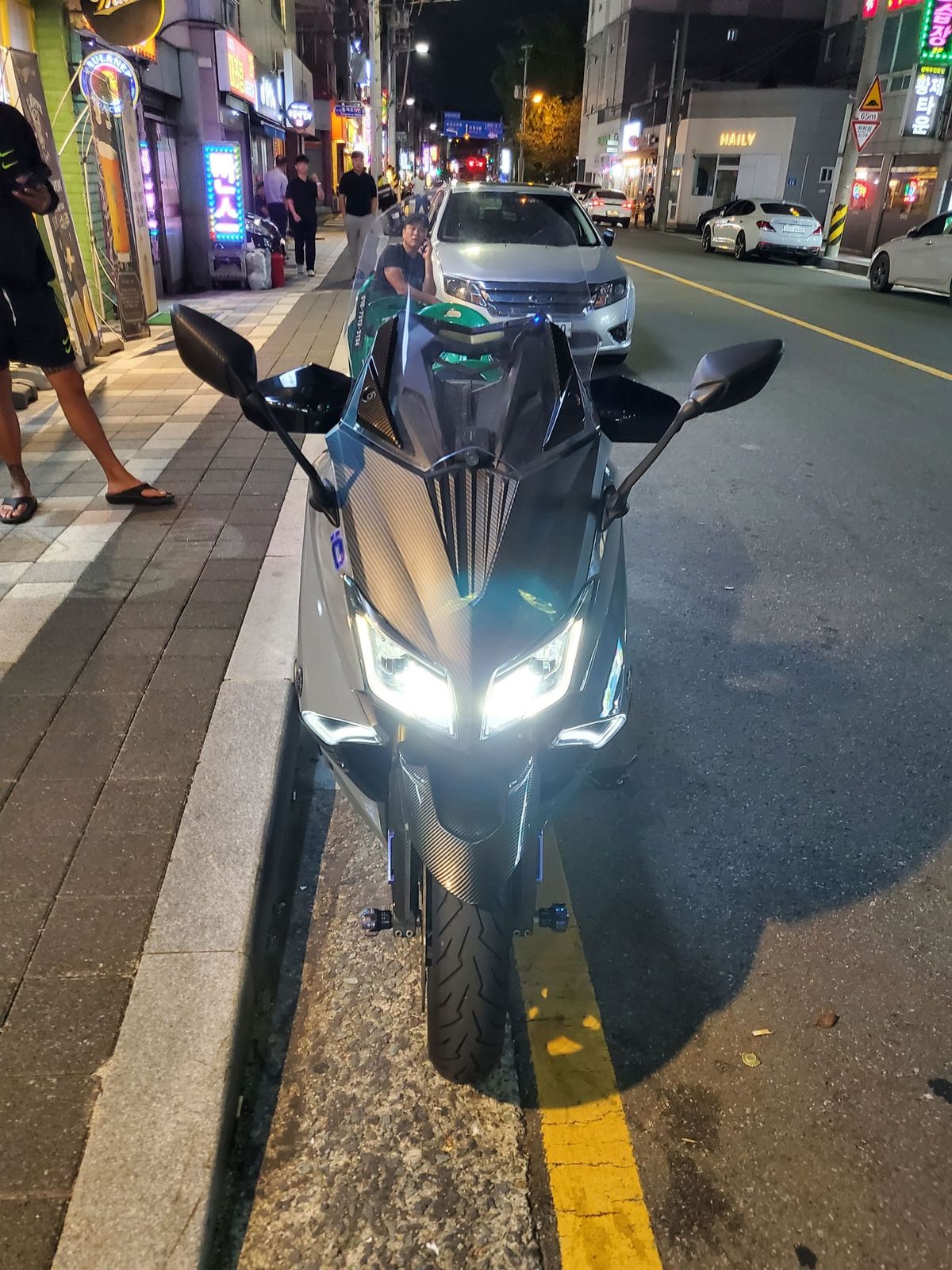 야마하 TMAX 530 9