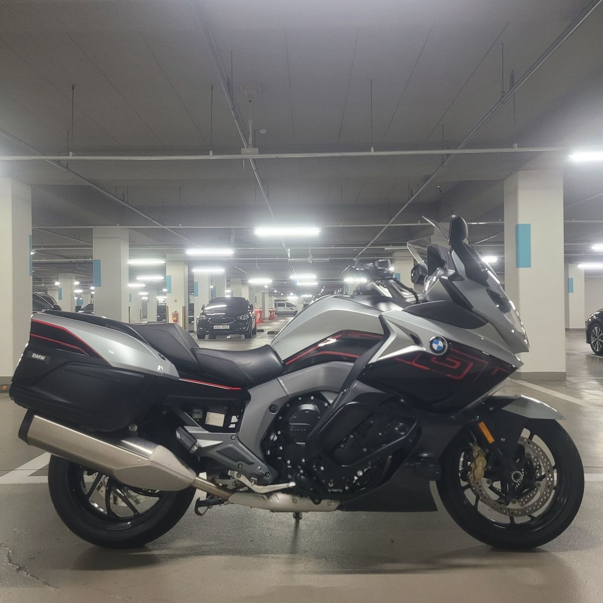 BMW K 1600 GT main
