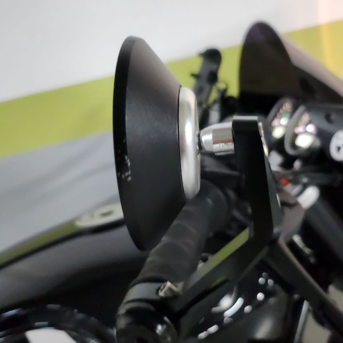 BMW R nine T  12