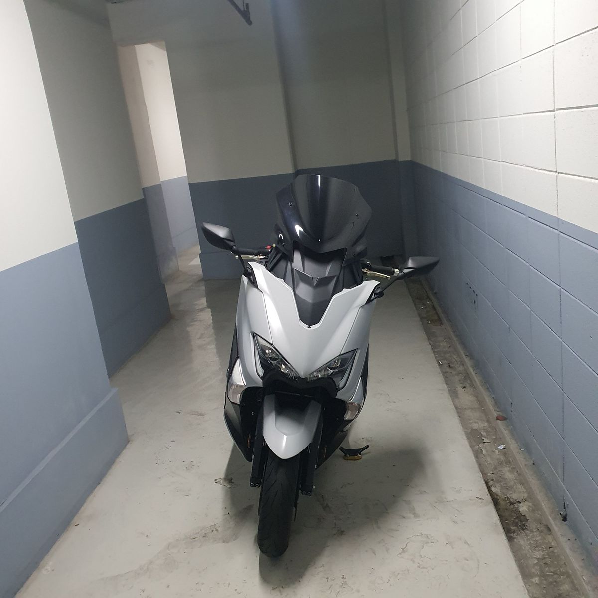 야마하 TMAX DX more
