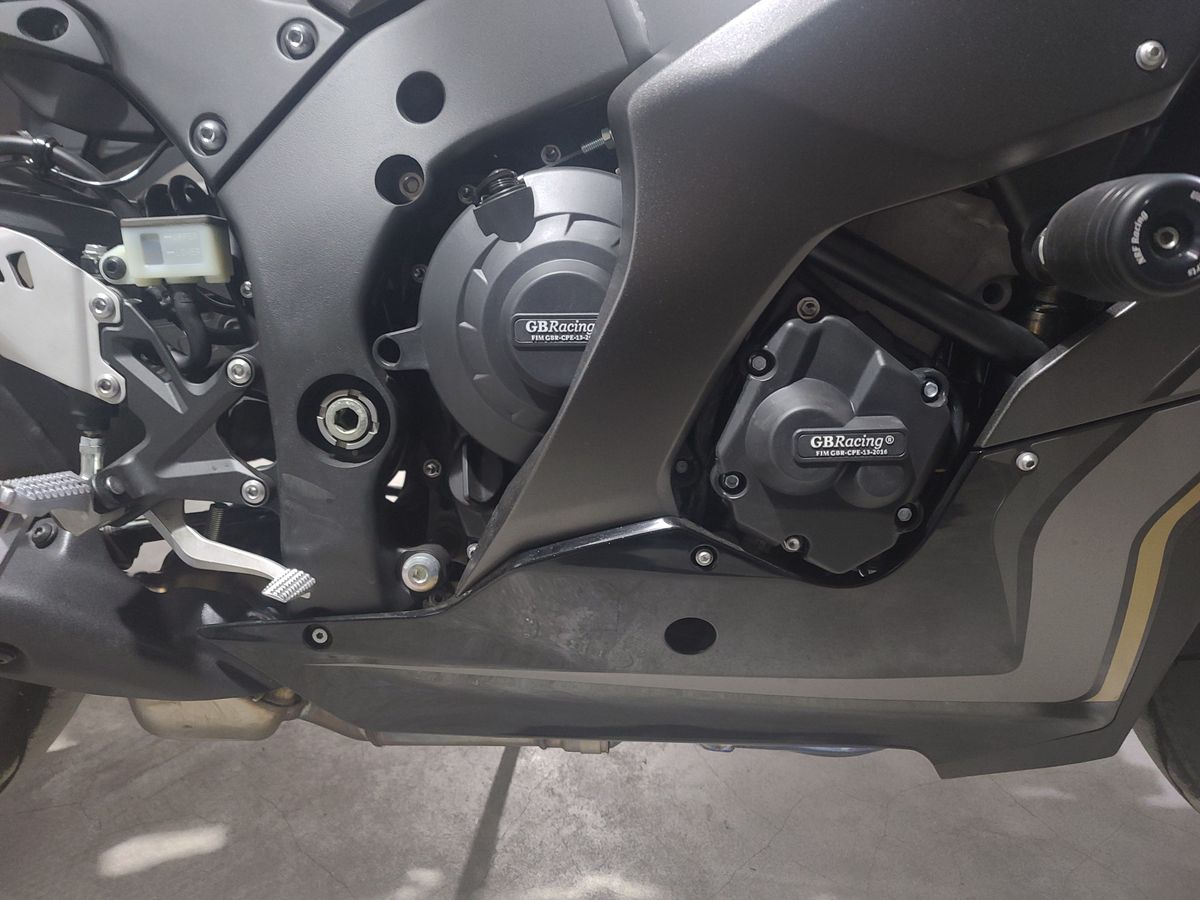 가와사키 닌자 ZX 10 R 18