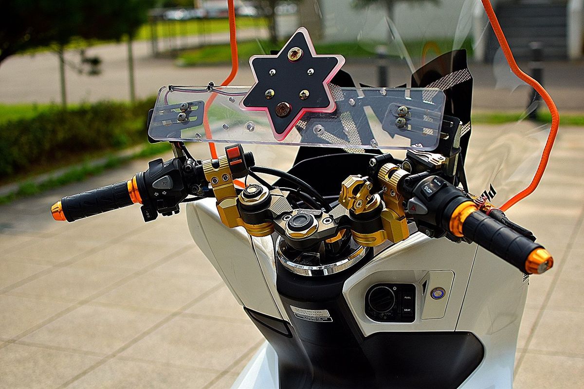 혼다 PCX 125 more
