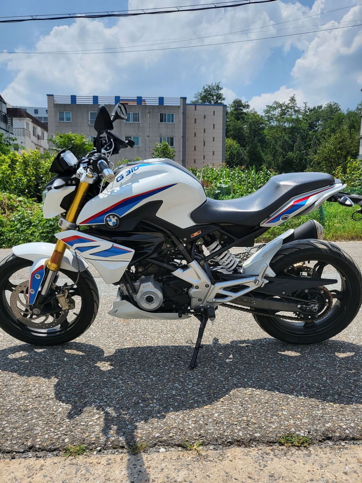 BMW G 310 R main