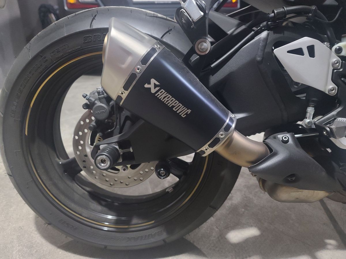 가와사키 닌자 ZX 10 R 10